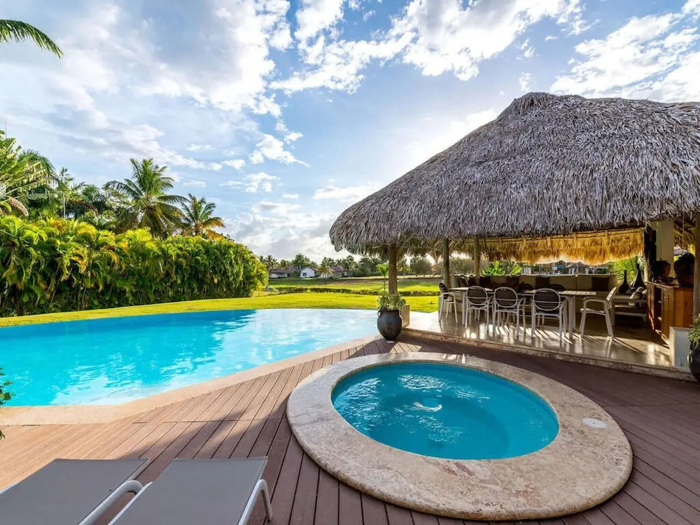 Sunny Vacation Villa 56