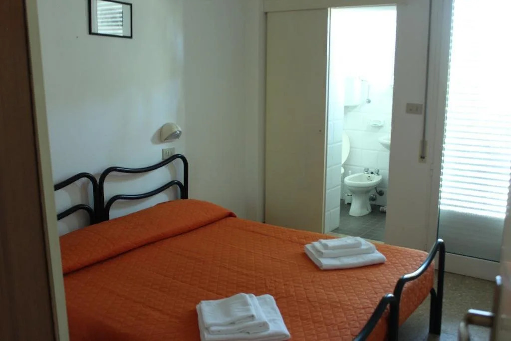 Hotel Leda