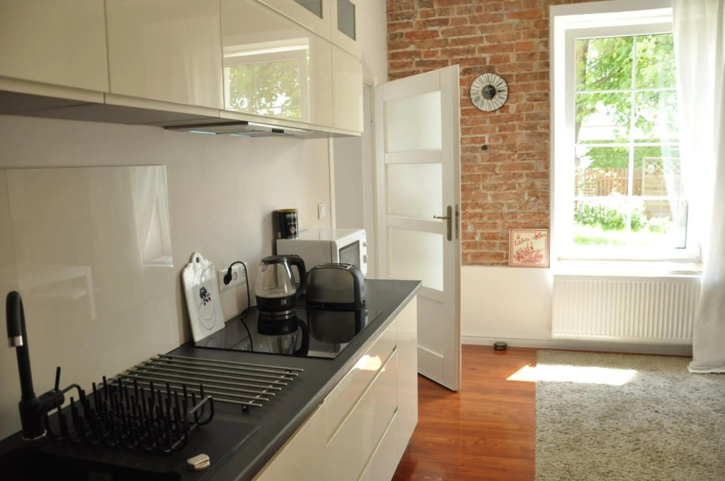 BE WELL 3-Rooms Apartment with Parking and Garden