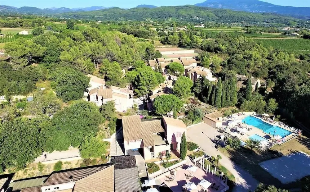 Village vacances Le Hameau des Oliviers