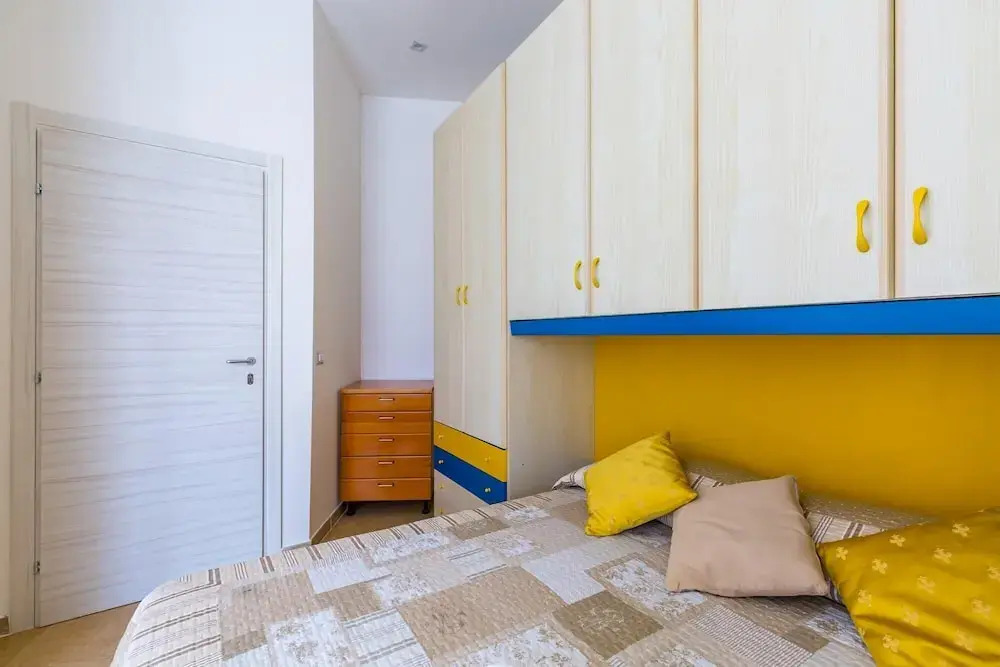 Emanuele III - 4 bedroom apartment