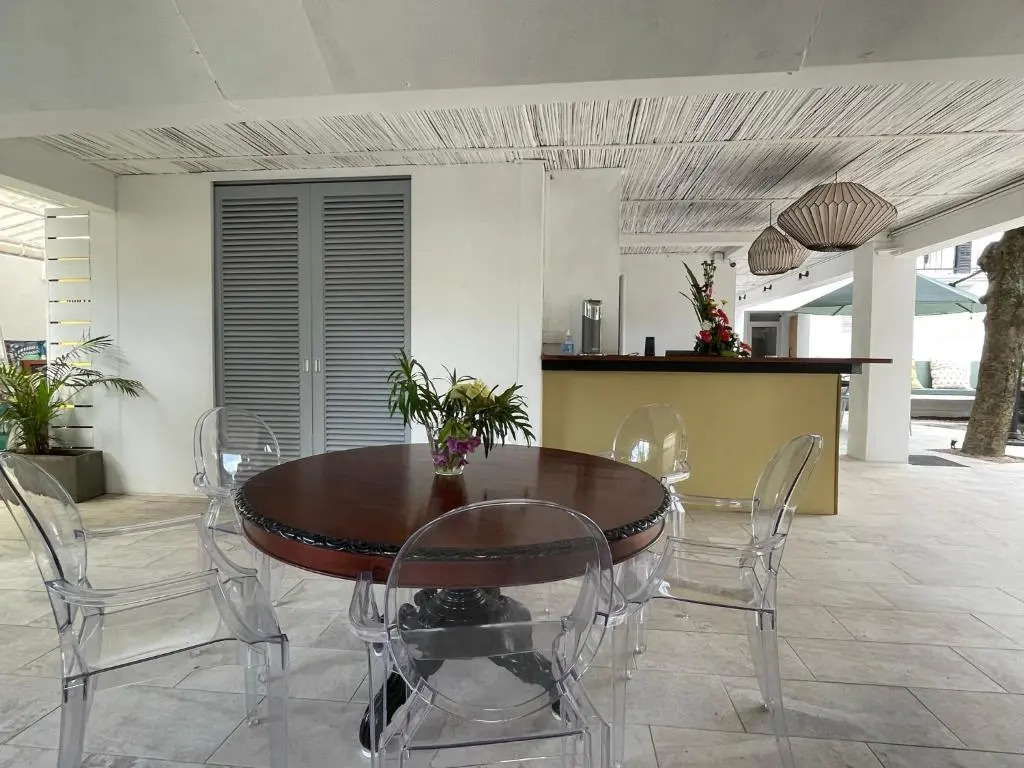 Sous le Badamier Quiet Boutique Hotel with Pool near Grand Baie