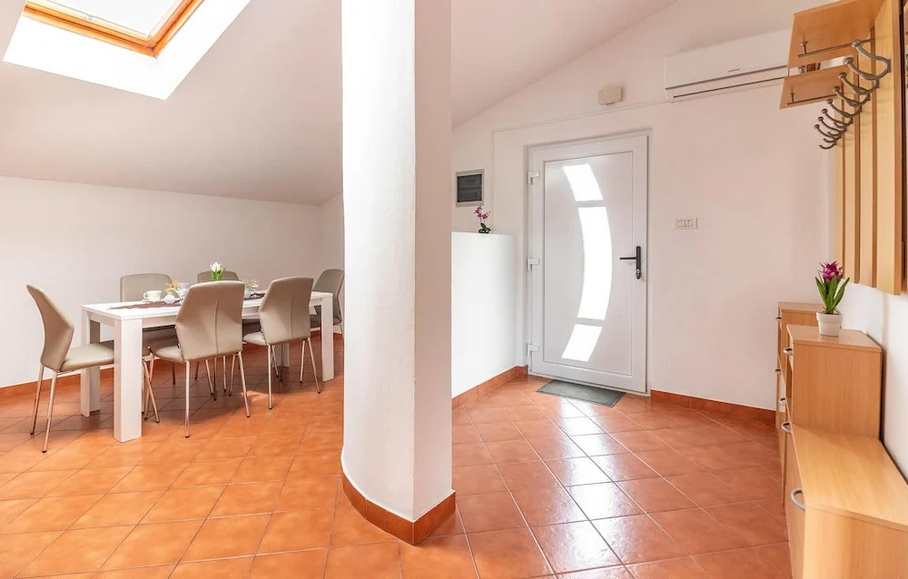 Stunning Apartment in Medulin With 3 Bedrooms, Wifi and Outdoor Swimming Pool