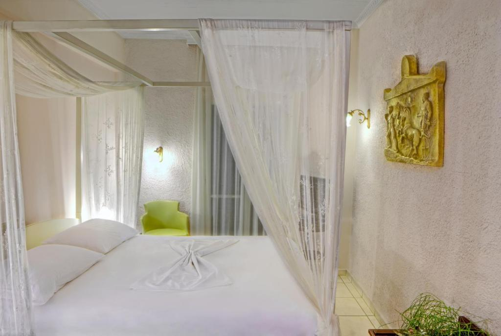 Aneroussa Beach Hotel