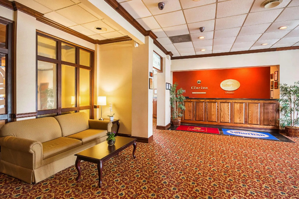 Clarion Inn Fairmont