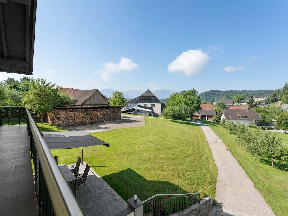 Holiday Home Near Lake