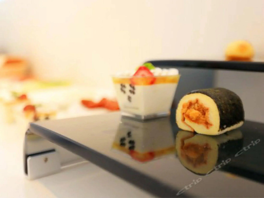 Shenzhen Dongmen Colour Hotel