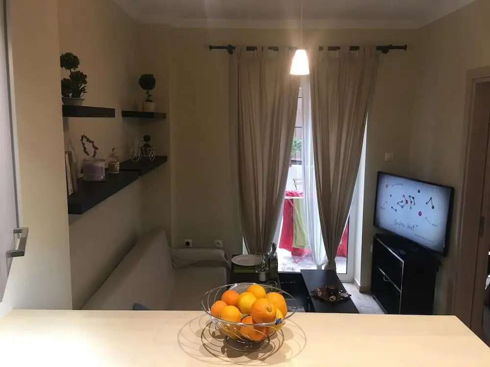 Cozy Urban Apartment in Pagrati