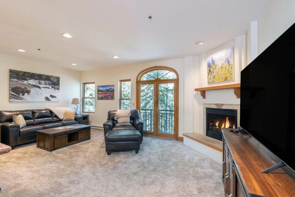 Bear Creek Lodge 303 3 Bedroom Condo by Alpine Lodging Telluride