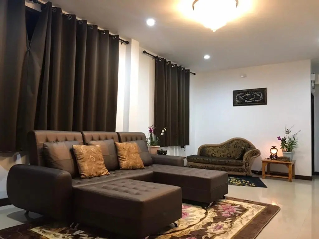 Villa Vanda 4 bedrooms by Orchids pool Villas