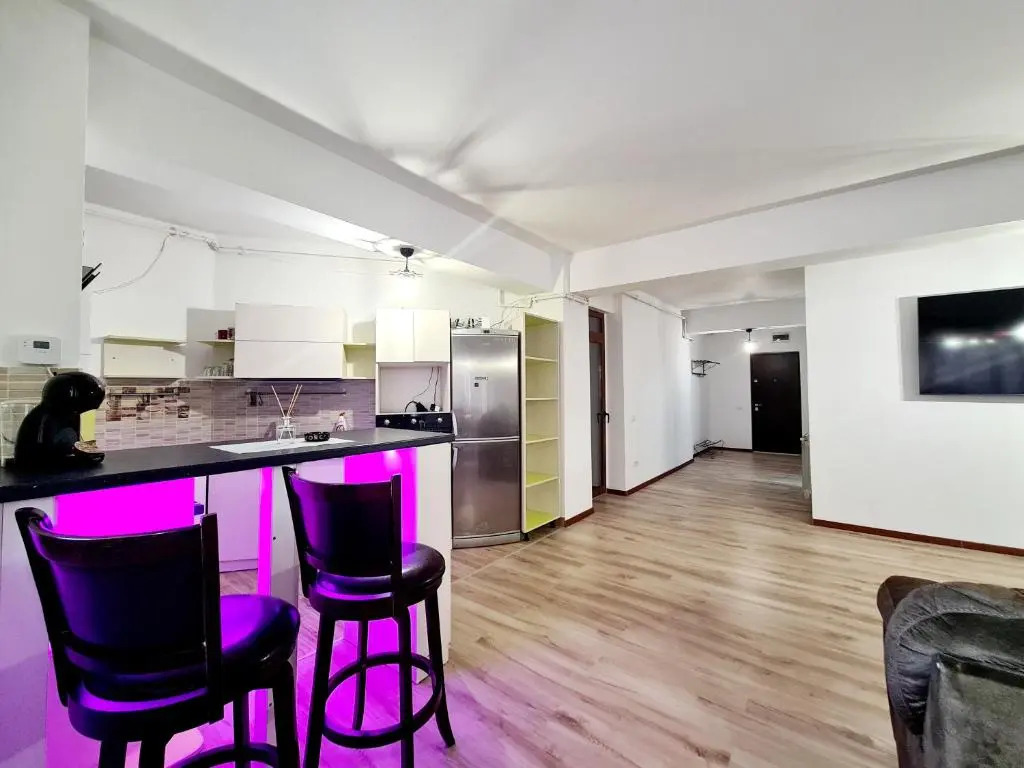 R.O.S.E. Apartment