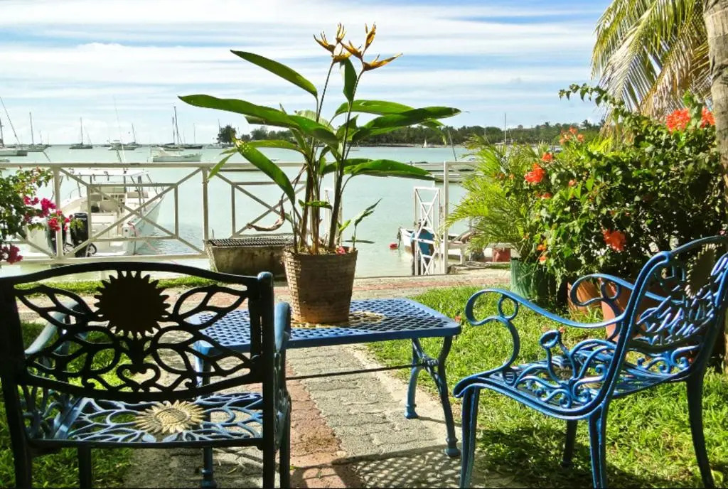 Apartment with 2 Bedrooms in Grand Baie, with Wonderful Sea View, Enclosed Garden And Wifi - 350 M From the Beach