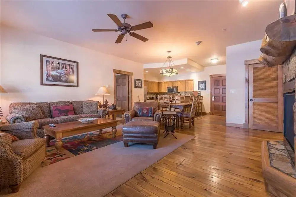 3109 Champagne Lodge, Trappeur's Crossing Apartment 3