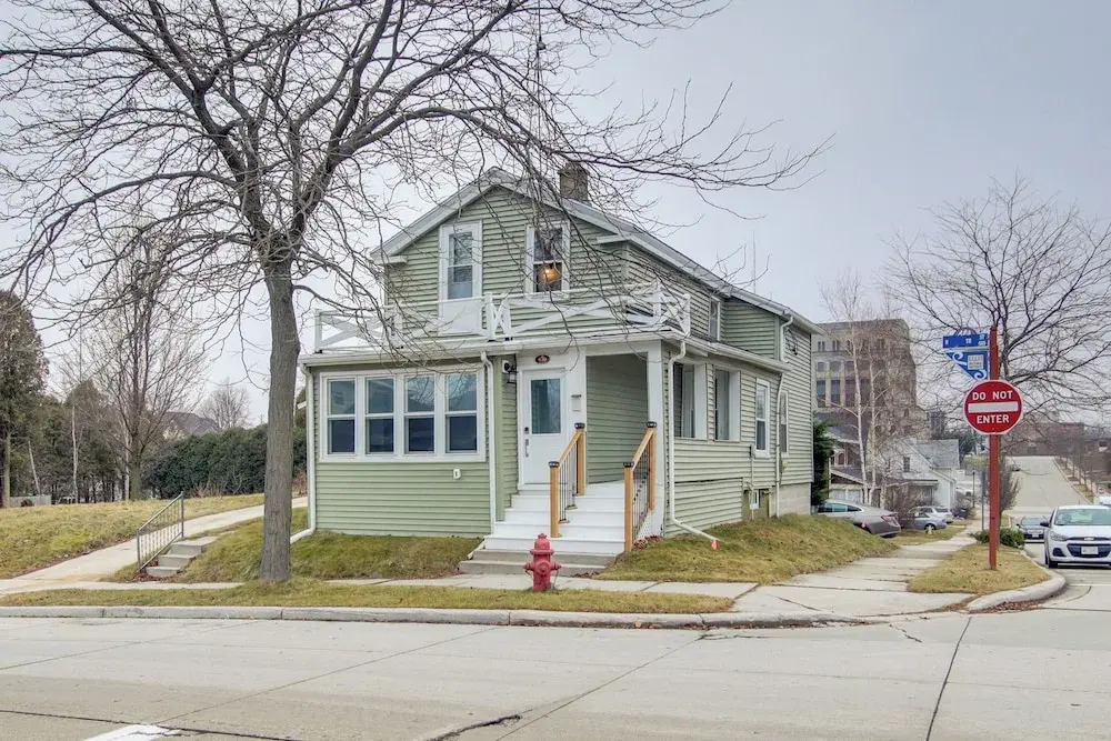 Coastal Comfort & Golfers Paradise in Sheboygan