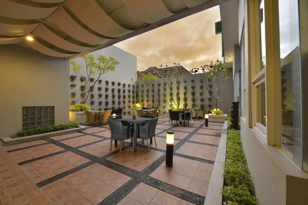 Whiz Hotel Malioboro Yogyakarta