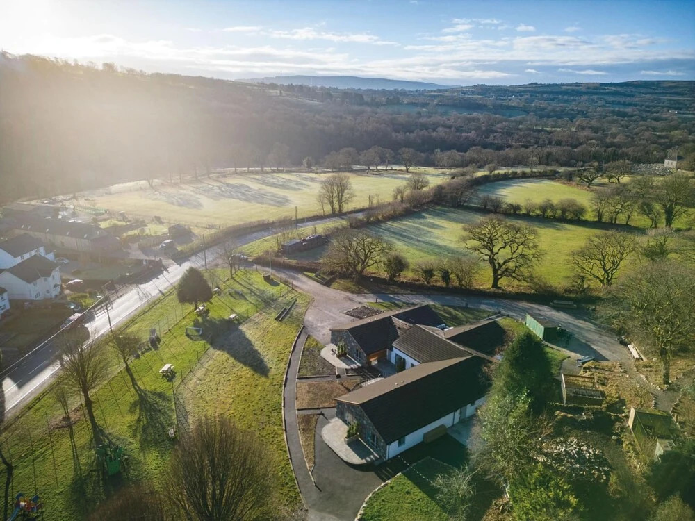 Suite 6 - Sleeping Giant Hotel - PEN Y CAE Inn