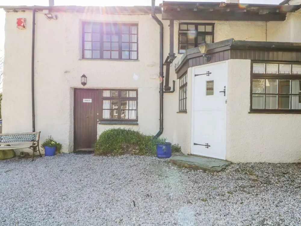 Farmhouse Cottage