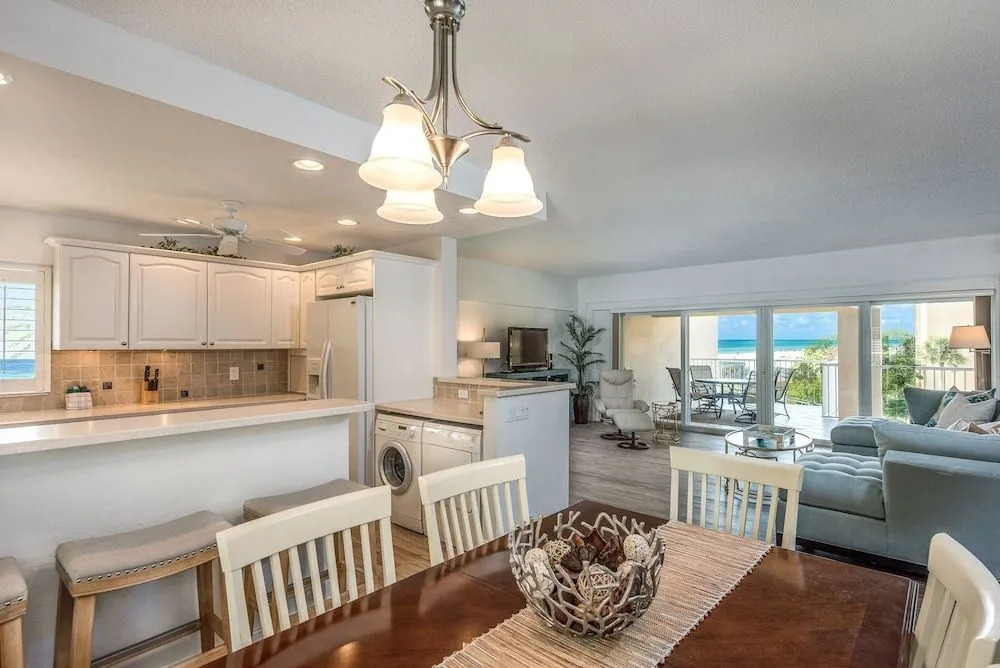 Jamaica Royale - T42 - 2 Br Condo