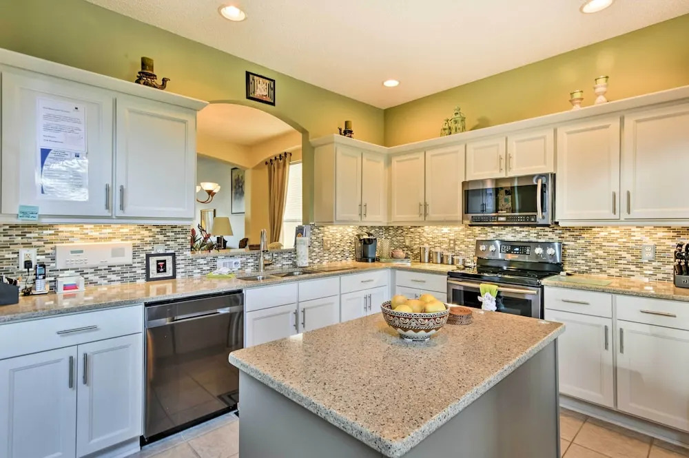 Luxe Terra Verde Villa w/ Theater: 6 Mi to Disney