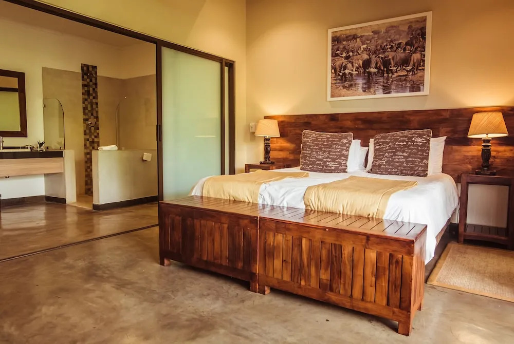 Bushveld Terrace Safari Hotel, Lodge & Spa