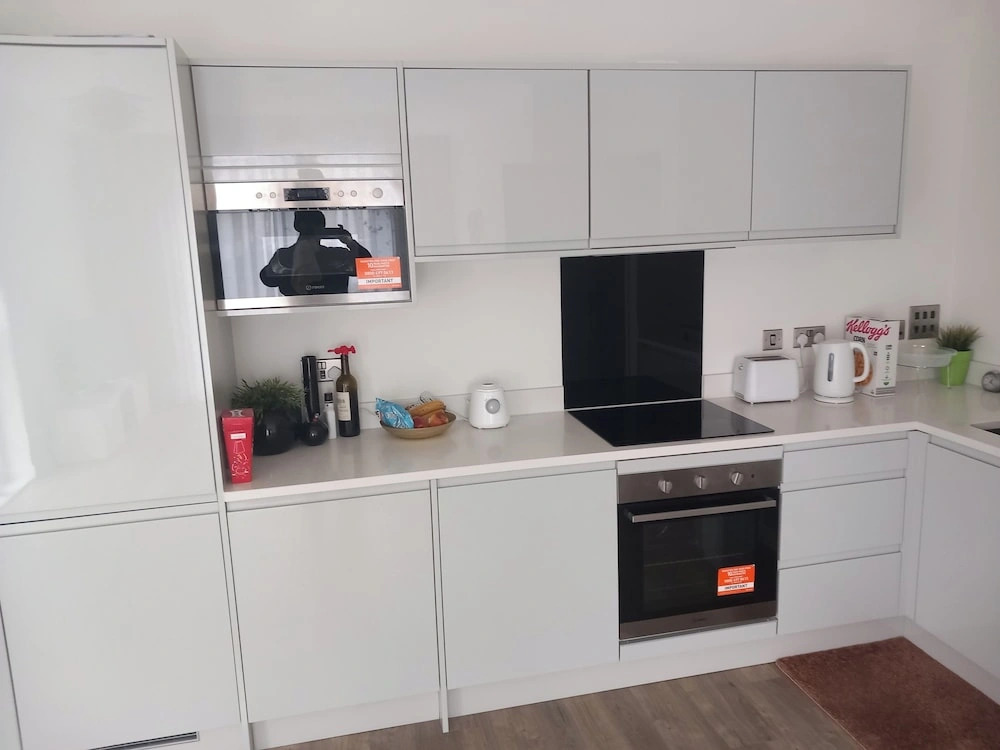 Tranquil Loughton Apartment Retreat