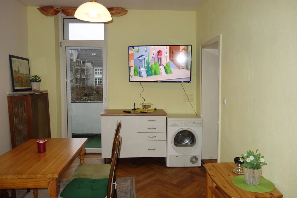 Tolstov-Hotels Large 3 1/2 Room Apartment