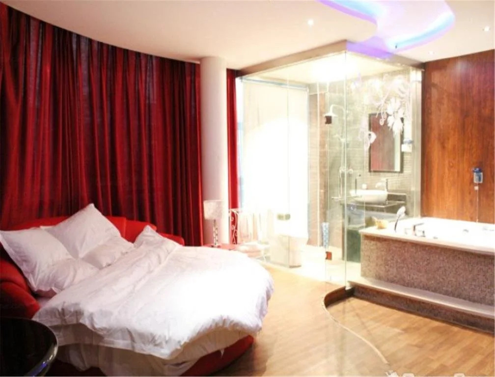 Love Theme Hotel