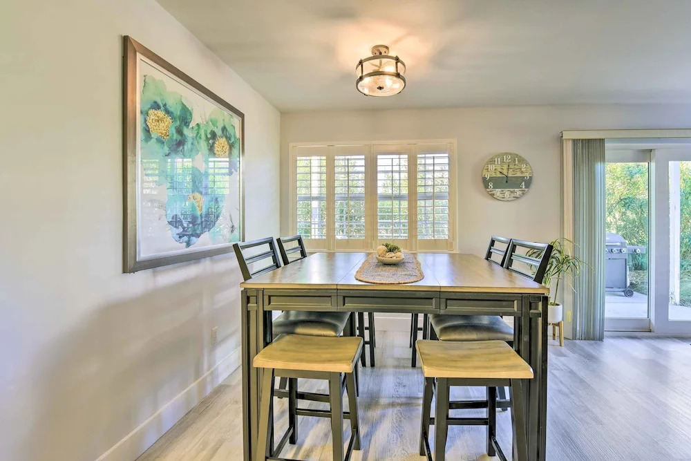 'tipsy Turtle' Condo w/ Patio & Harbor Access