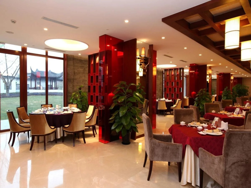 Cyts Greentree Eastern International Hotel
