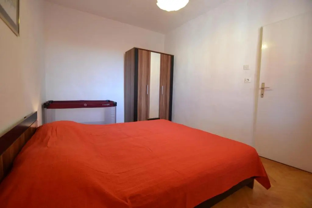 Apartments Krešan