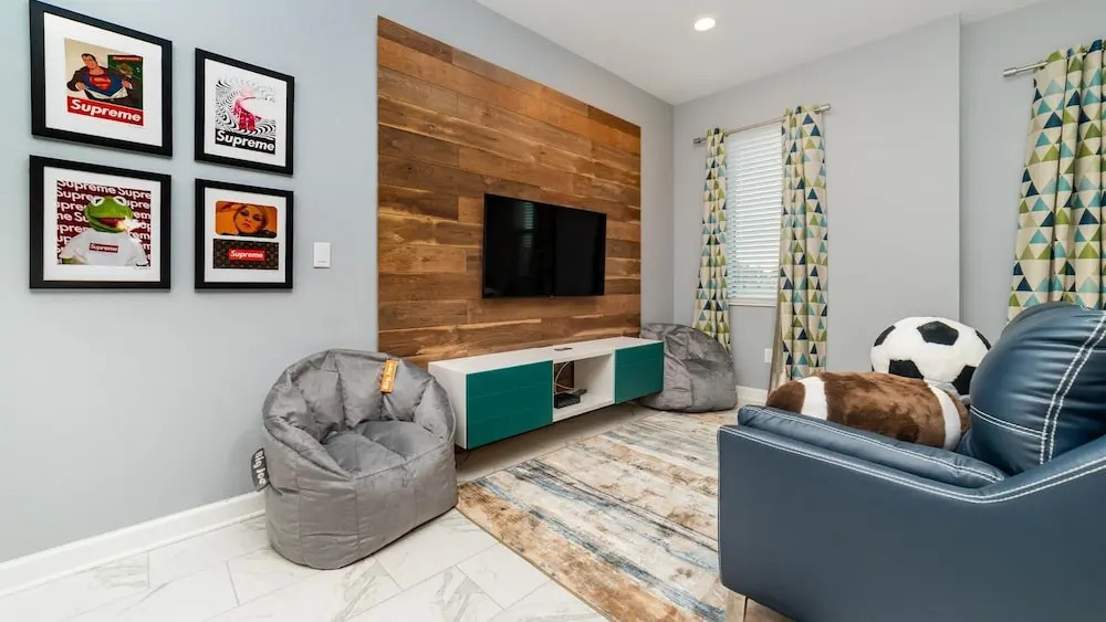 # 2905 Fable Street