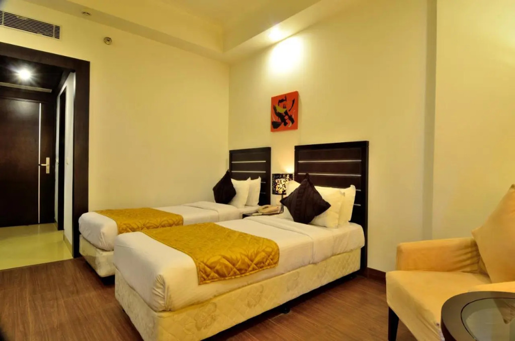 Lakshya's Hotel
