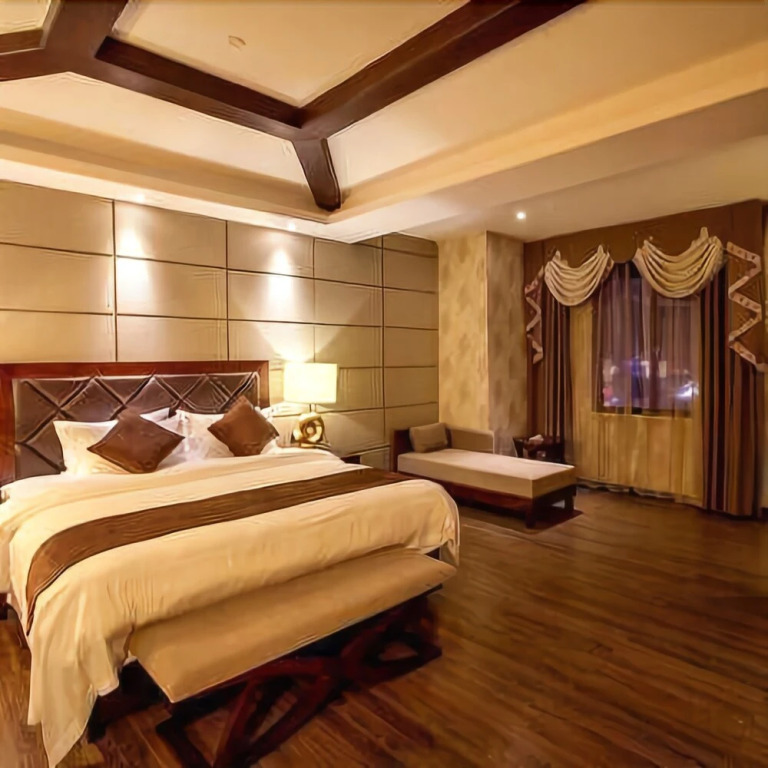Pearl Royal Hotel