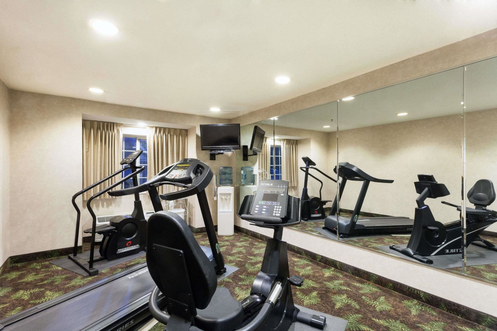 Microtel Inn & Suites by Wyndham