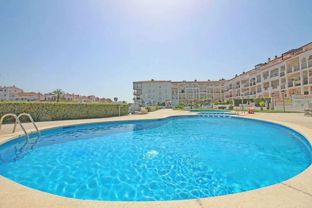 0137-sant Maurici Apartamento con Vista al Canal y Piscina
