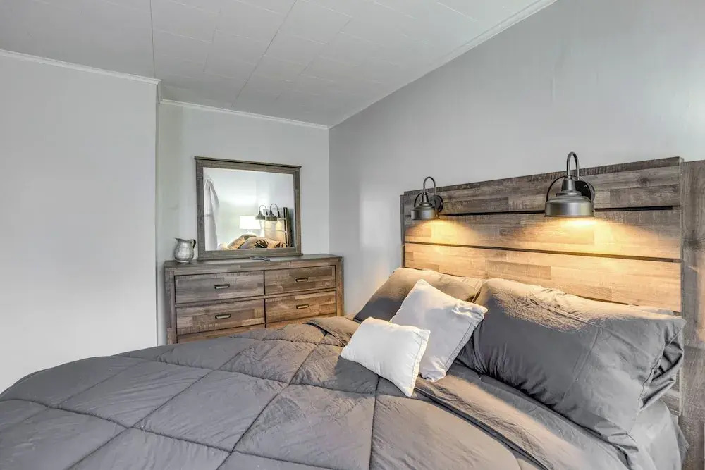 Pet-friendly Auburn Apartment w/ Balcony!