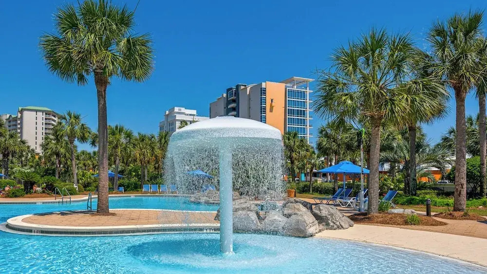 Spacious 2BR Condo w/ Partial Gulf Views, Pool, Across the Street From Beach!