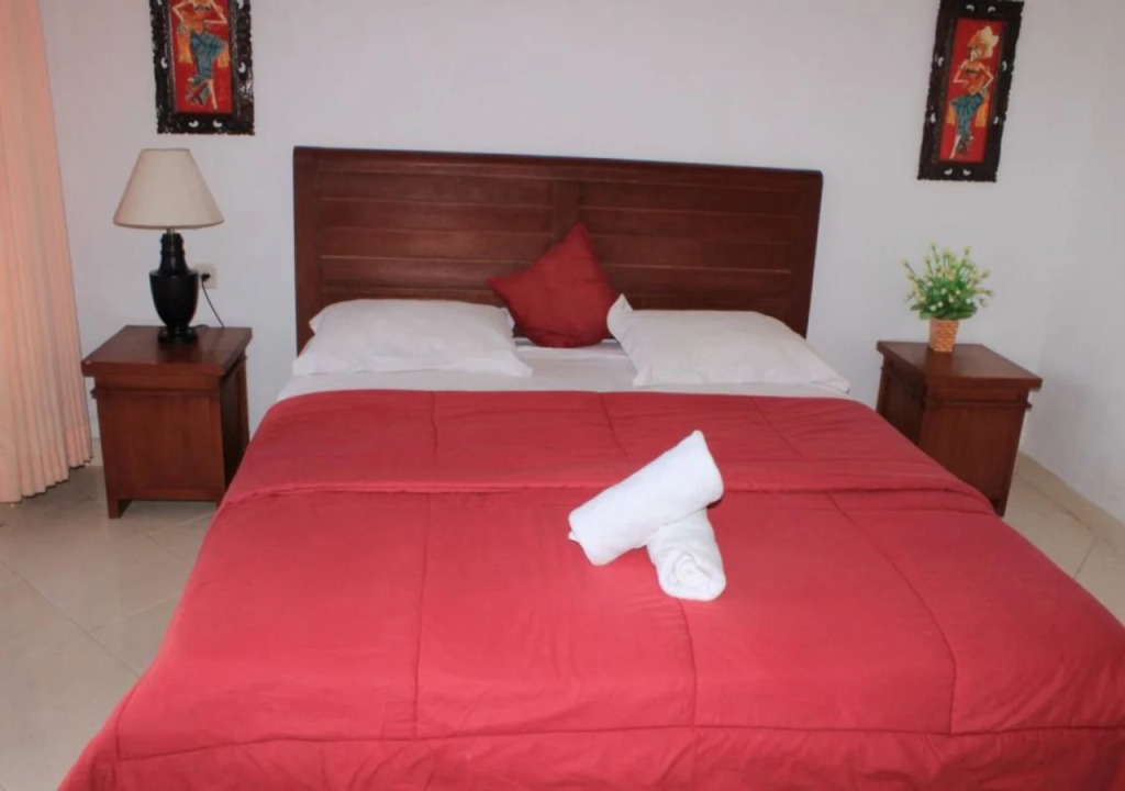 Arya Inn Enny Salon and Spa