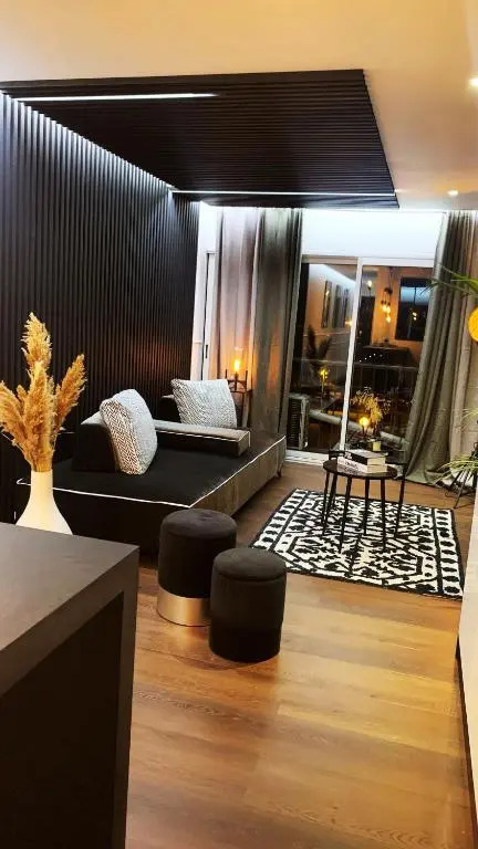 Appartement vue port et accès direct mer, centre ville de la Grande Motte prés de Montpellier