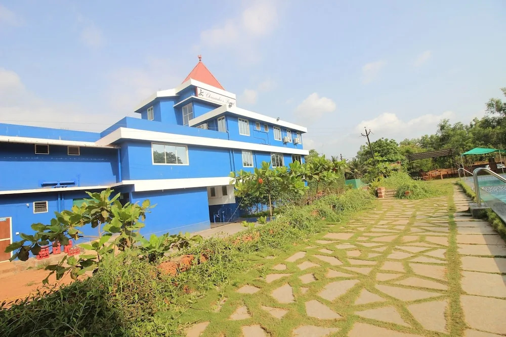 OYO 39345 Chrisander's Resort