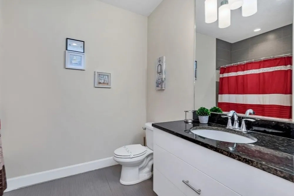 Serenity 3 Bed Townhome 3 Bedroom Townhouse by RedAwning