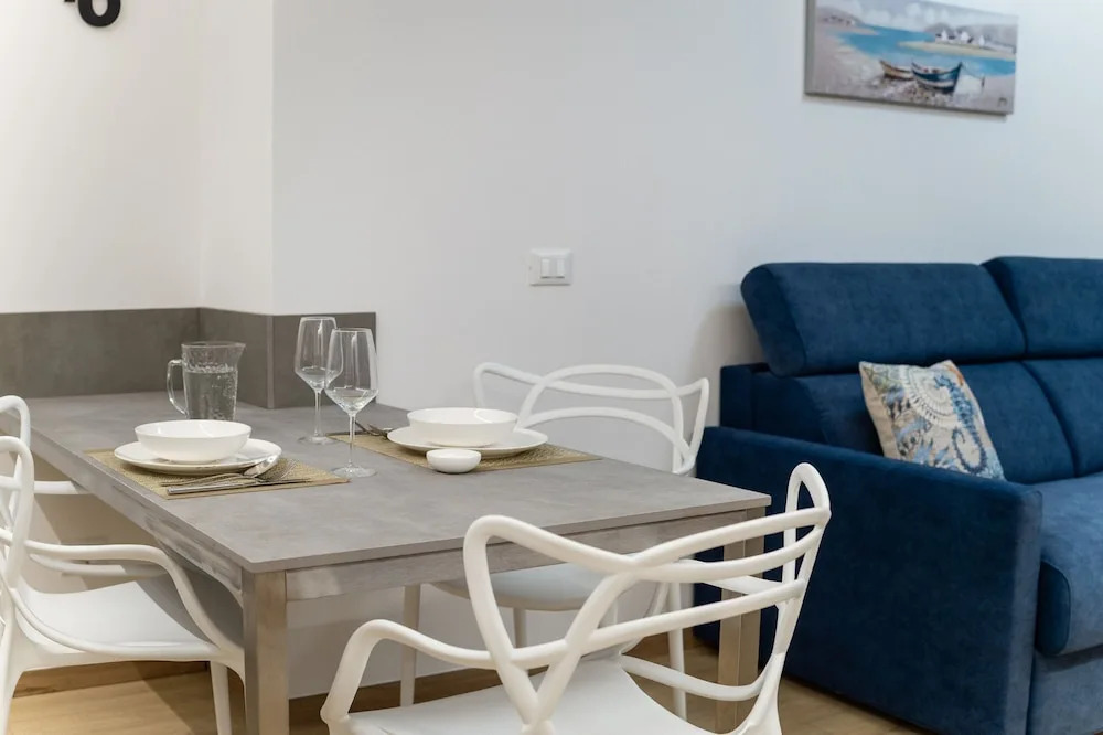 Morosini Modern Apartment by Wonderful Italy