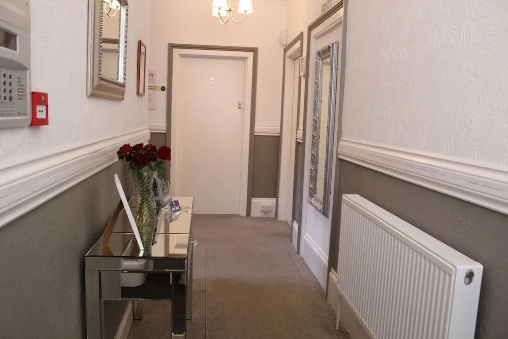 Rose Court Holiday Apartments