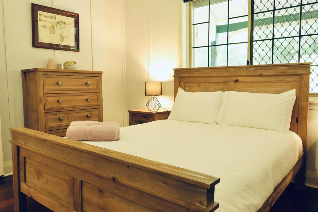 South Freo Bungalow The Hidden sanctuary with Spa Bath