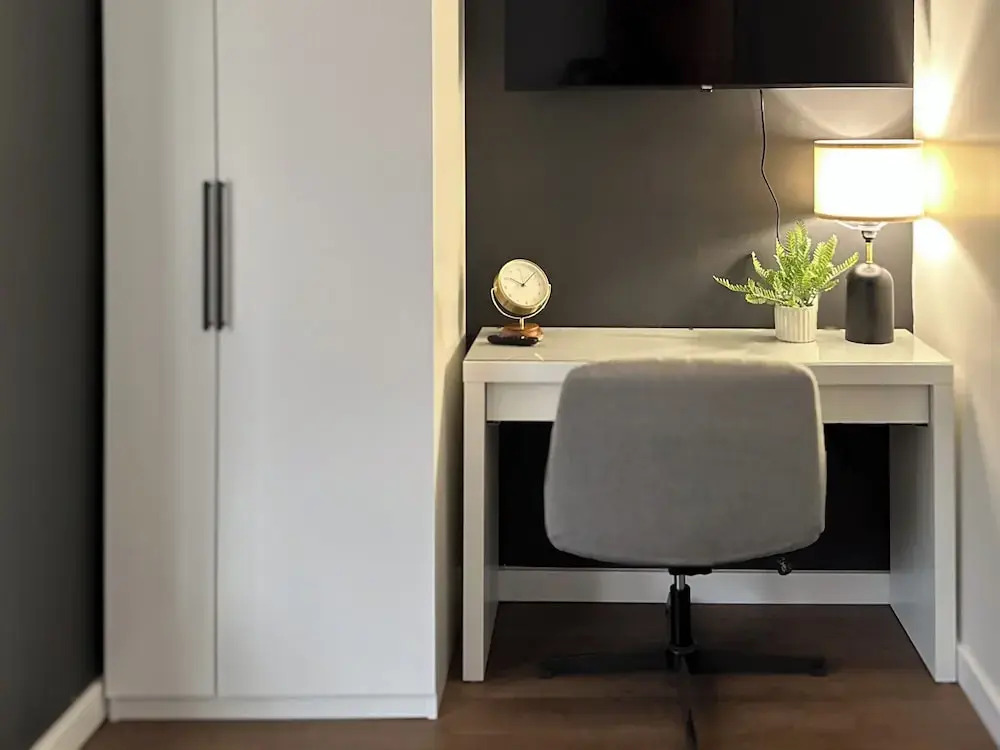DTW Suites