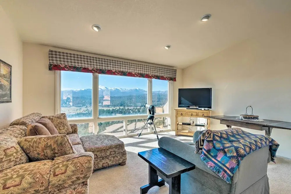 Ruidoso Home w/ Hot Tub, Mtn Views & Game Room!