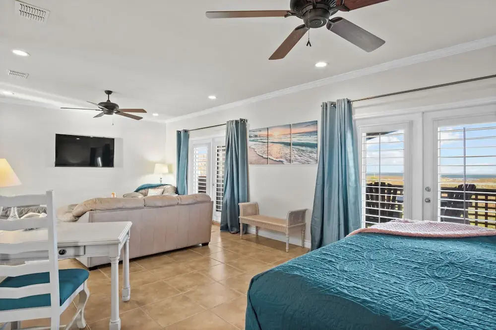 Sunrise Beach Villa