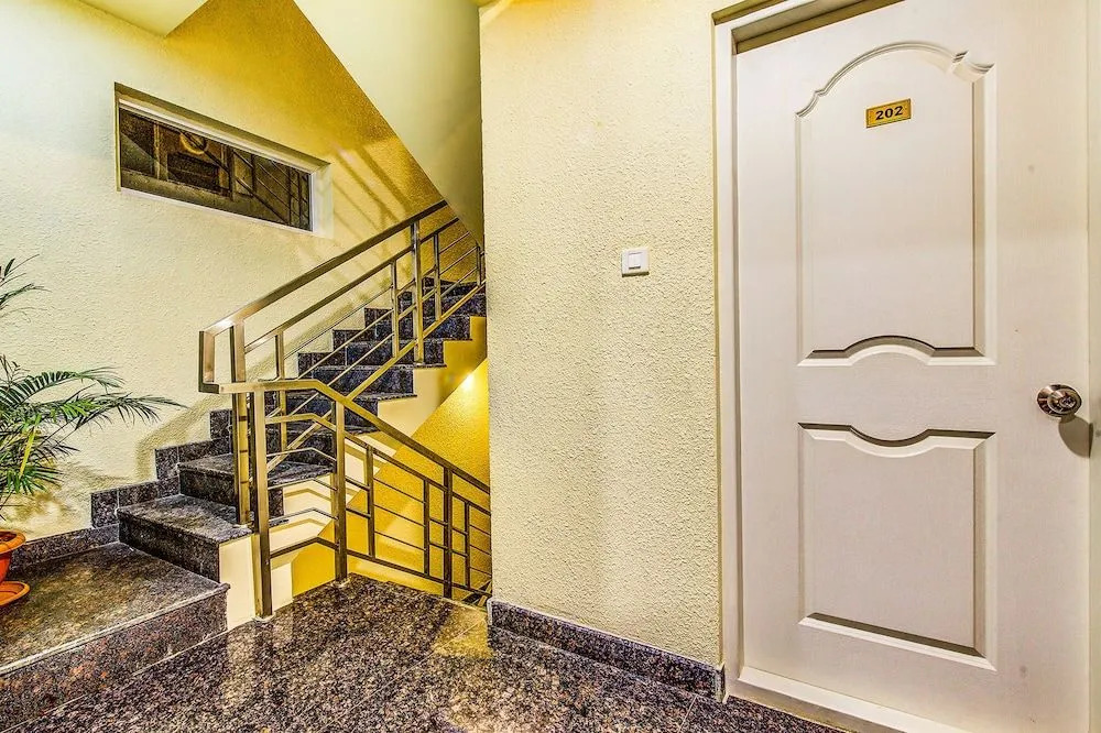 FabHotel Vipra Enclave