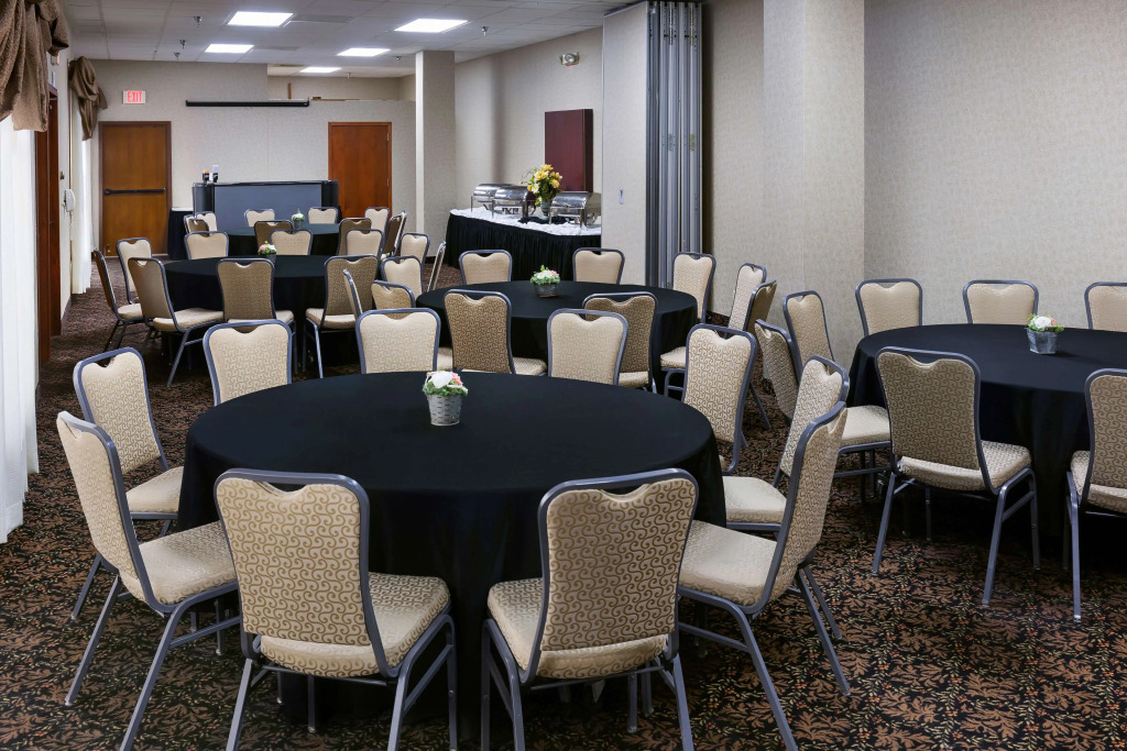 Radisson Hotel Bismarck