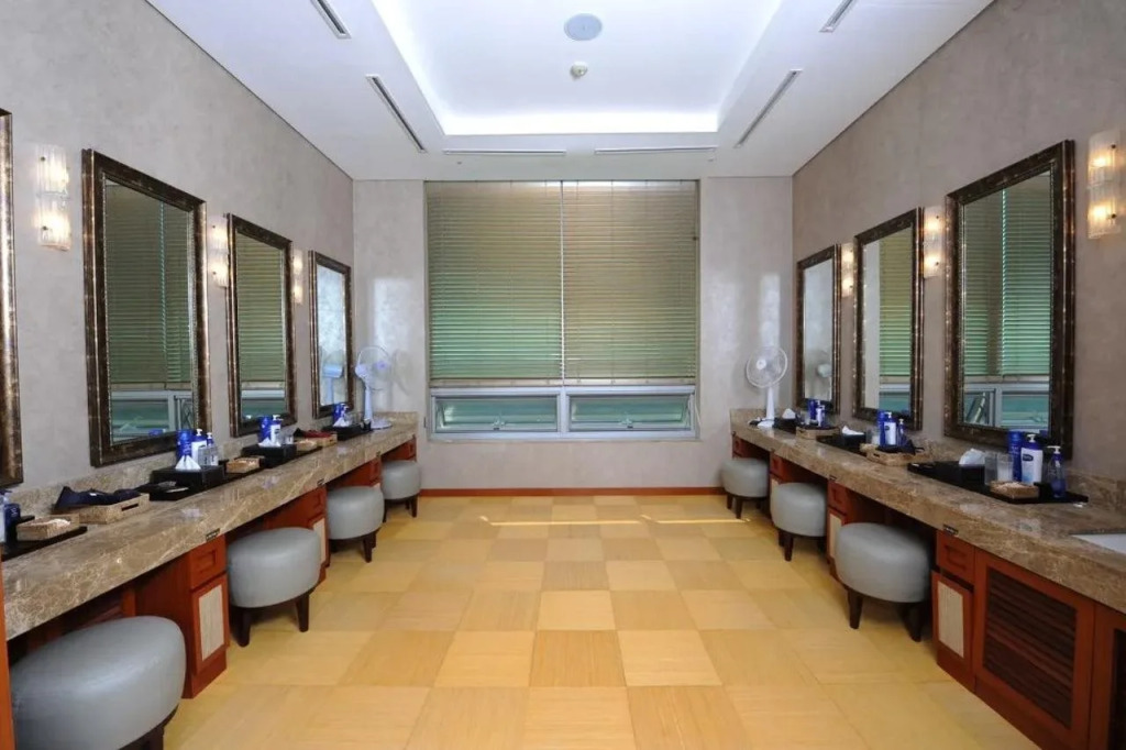 PineRidge Resort